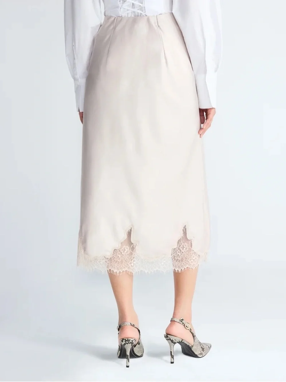 Scoop Women's Midi Slip Skirt with Lace Trim in Champagne Mist